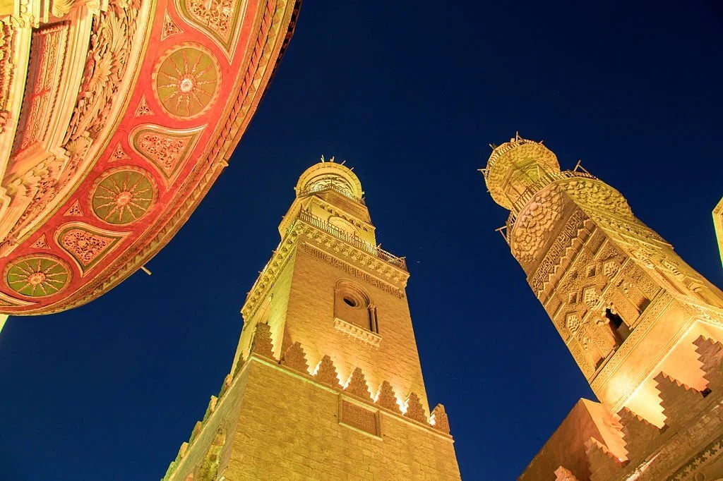 Cairo Day Tour by Plane | Khan El Khalili, Moeez Street, Egyptian Museum, Giza Pyramids